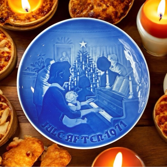 B&G Christmas At Home Plate 1971 Blue Collectible Porcelain Plate Denmark Used - Picture 11 of 16